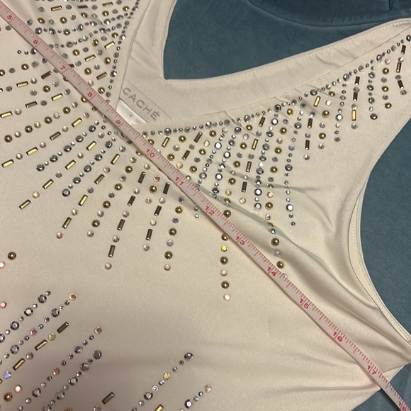 Cache white double layer V neck tank top with crystals and stone decoration - Picture 12 of 13